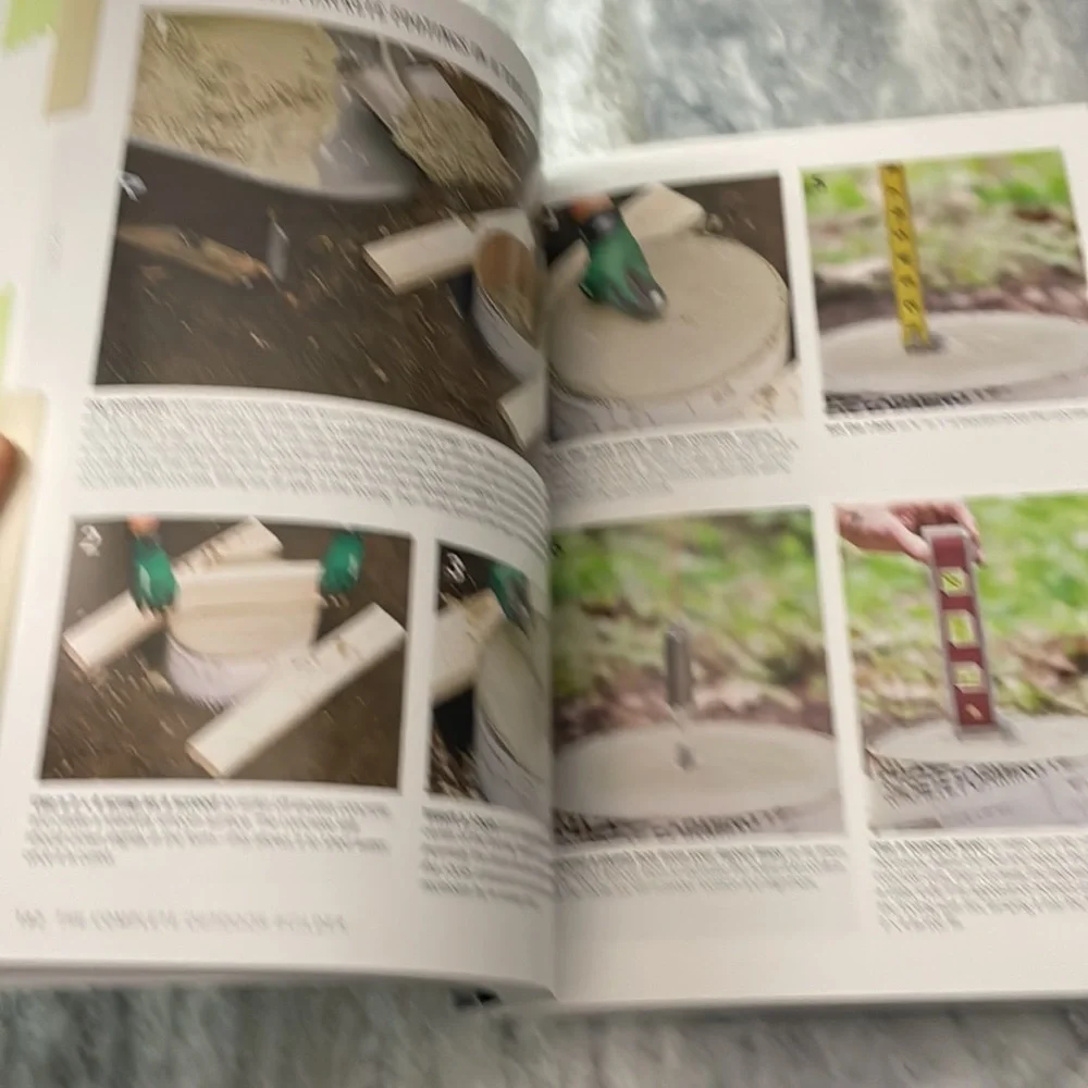 Black+Decker The Book of Home how-to and The Complete Outdoor Builder New in Box - Picture 5 of 5